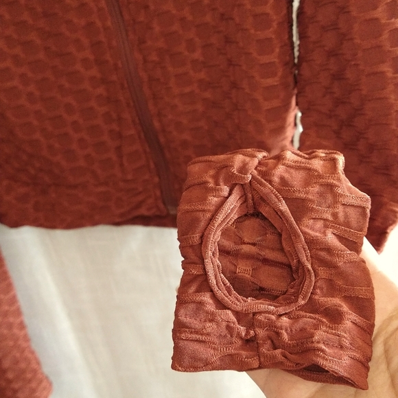 Brazilian leggings and crop jacket set honeycomb style size small - Picture 5 of 15